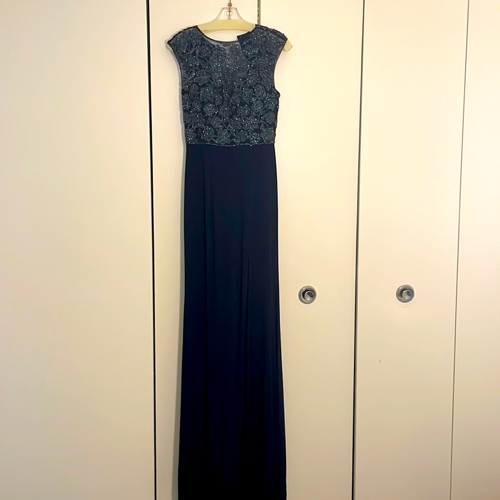 Size 6 Sherri Hill Navy Formal Gown